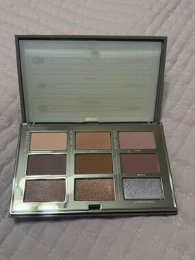 Neutral & Mauve Eyeshadow Palette - 9 Shade Everyday Collection - Never Used